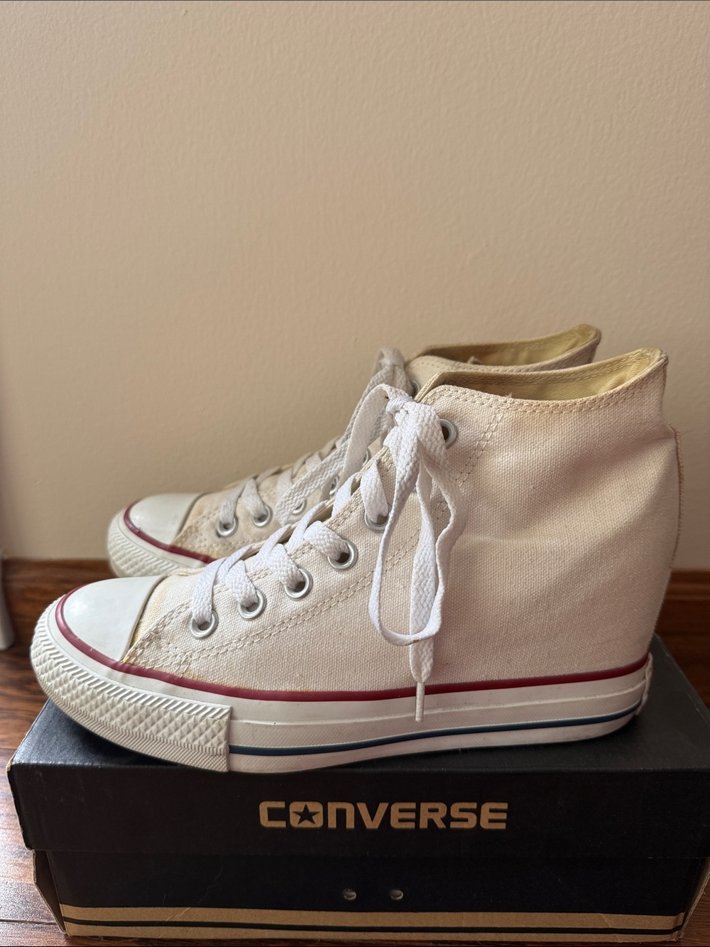 Converse iconic Cream High-Top Wedge Sneakers w Red Blue Stripe size US 7.5